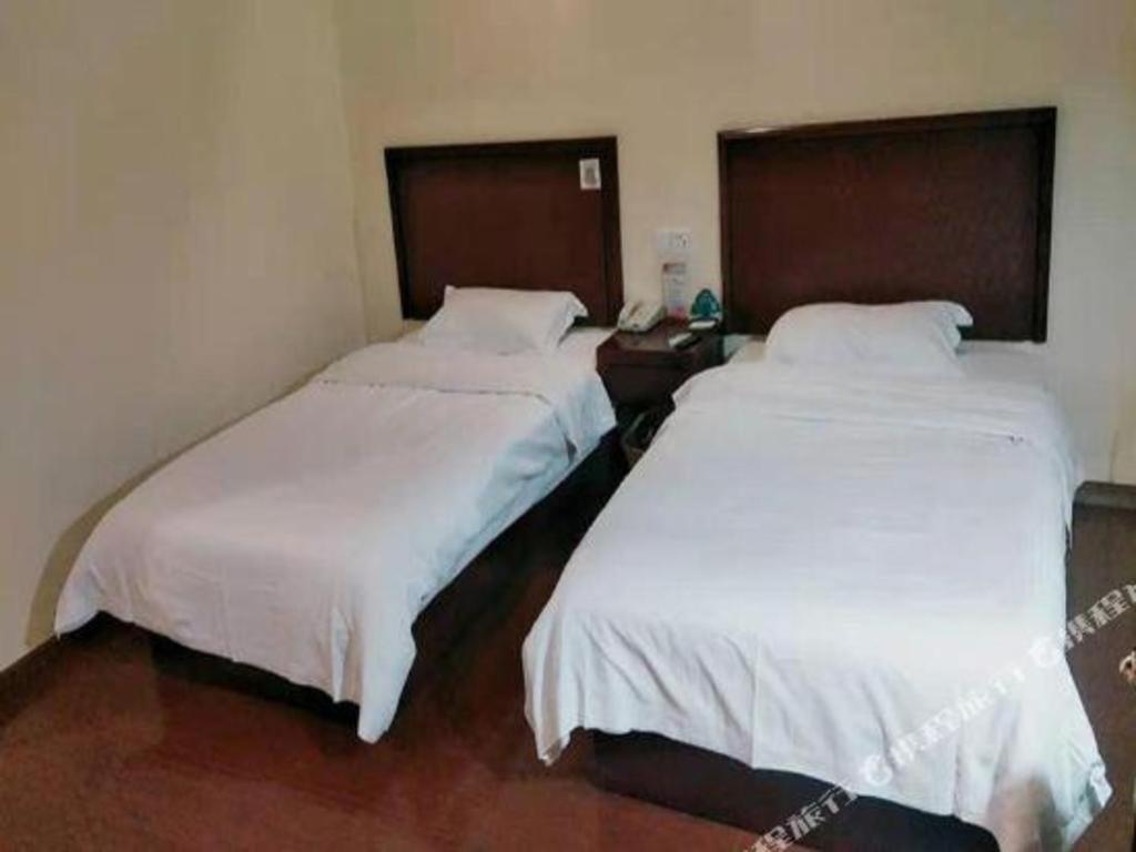 Greentree Inn Suzhou Wujiang Zhenze Town Zhennan Road Express Hotel Exterior foto